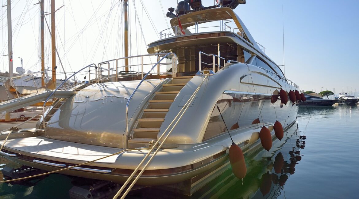 Santorini Private Boat Tours